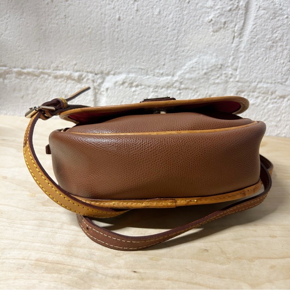 Dooney & Bourke Pebble Grain Saddle Hallie Crossbody Bag Caramel Brown VTG - Picture 8 of 16